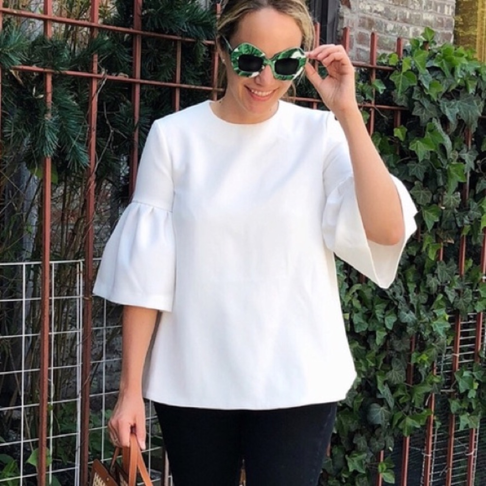 Edit By Jadon Wu Ivory 3/4 Bell Sleeves Round Neck Blouse Size Xs